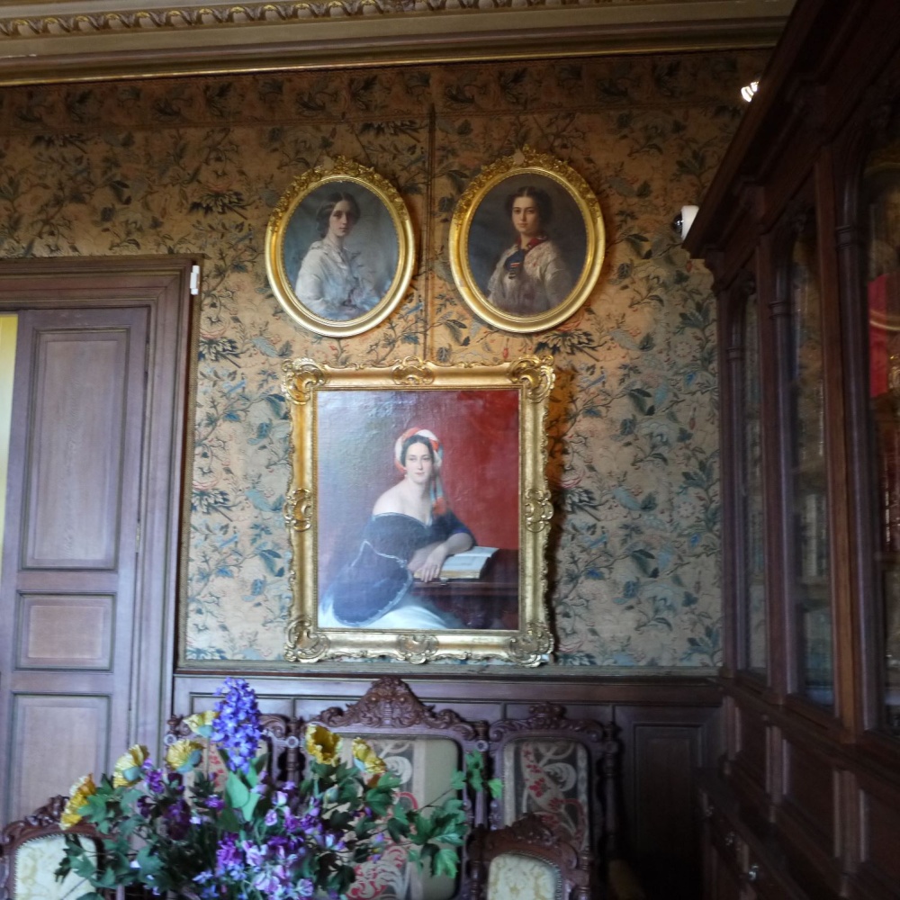 замок во Франции потомков Григория Потемкина