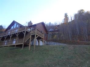 дом шале с гаражом